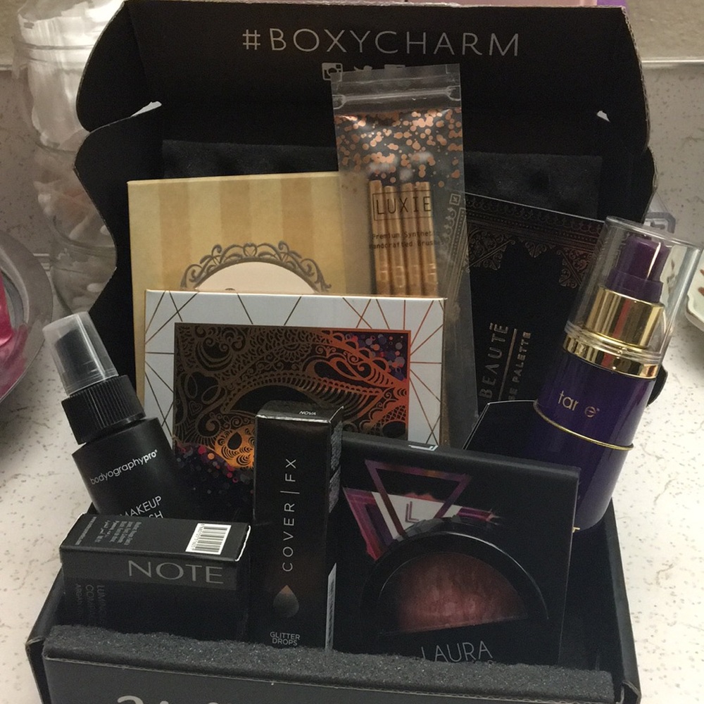 Boxycharm extras. Some of the items are available